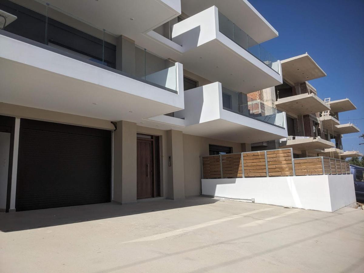 2br Next To Lagoon Lefkada City
